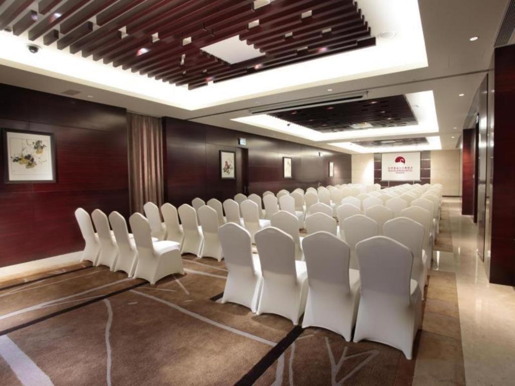 White Swan Hotel Changsha Exterior photo