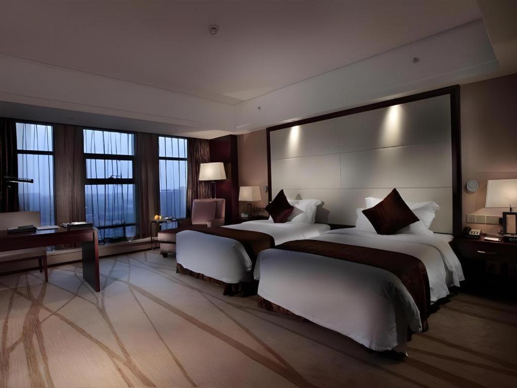 White Swan Hotel Changsha Exterior photo