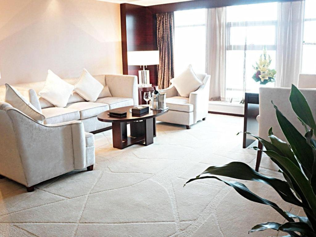 White Swan Hotel Changsha Exterior photo